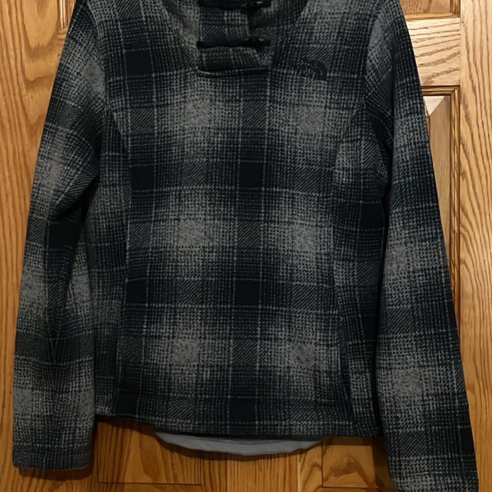 The North Face Women's Fleece Jacket in Gray and blue size Medium